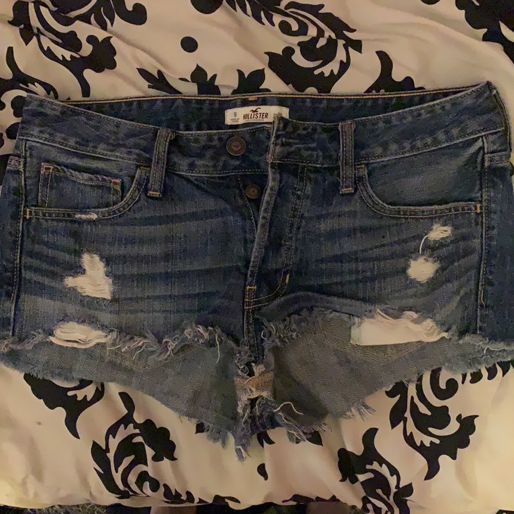 Hollister distressed shorts